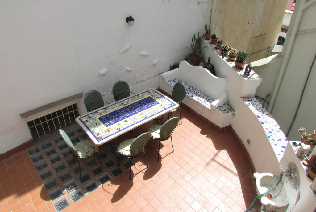 Flora Hotel Atrani Buitenkant foto